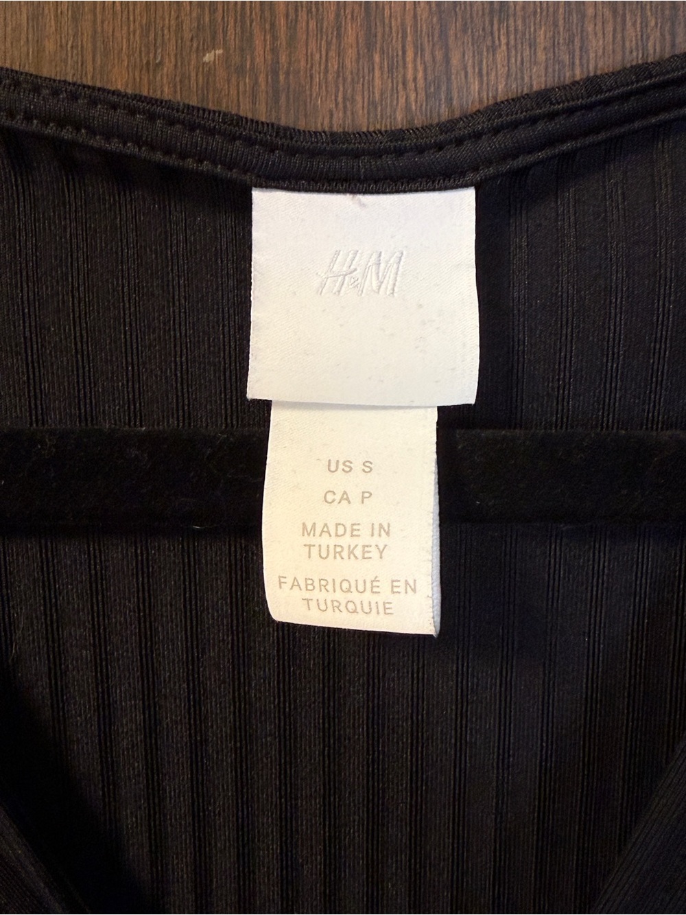 H&M Black Ribbed Twist Front Sleeveless Bodysuit Size S NWOT - Picture 2 of 3